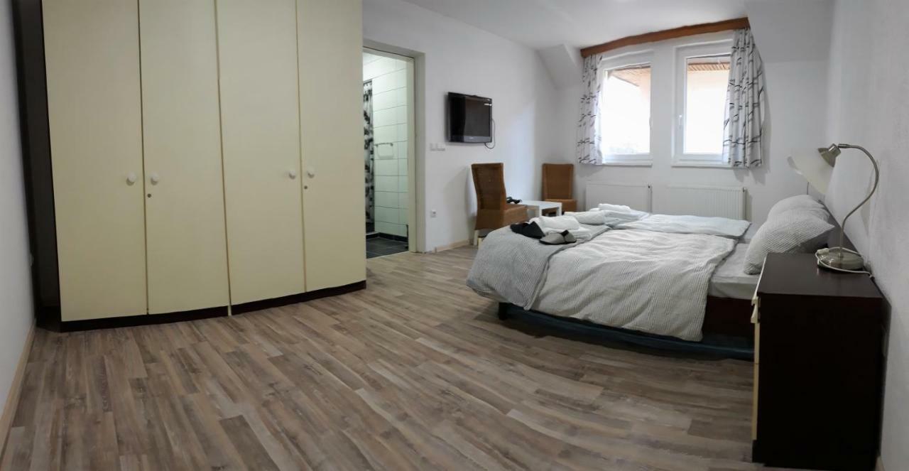 Apartments&Rooms Mido Visoko Ngoại thất bức ảnh