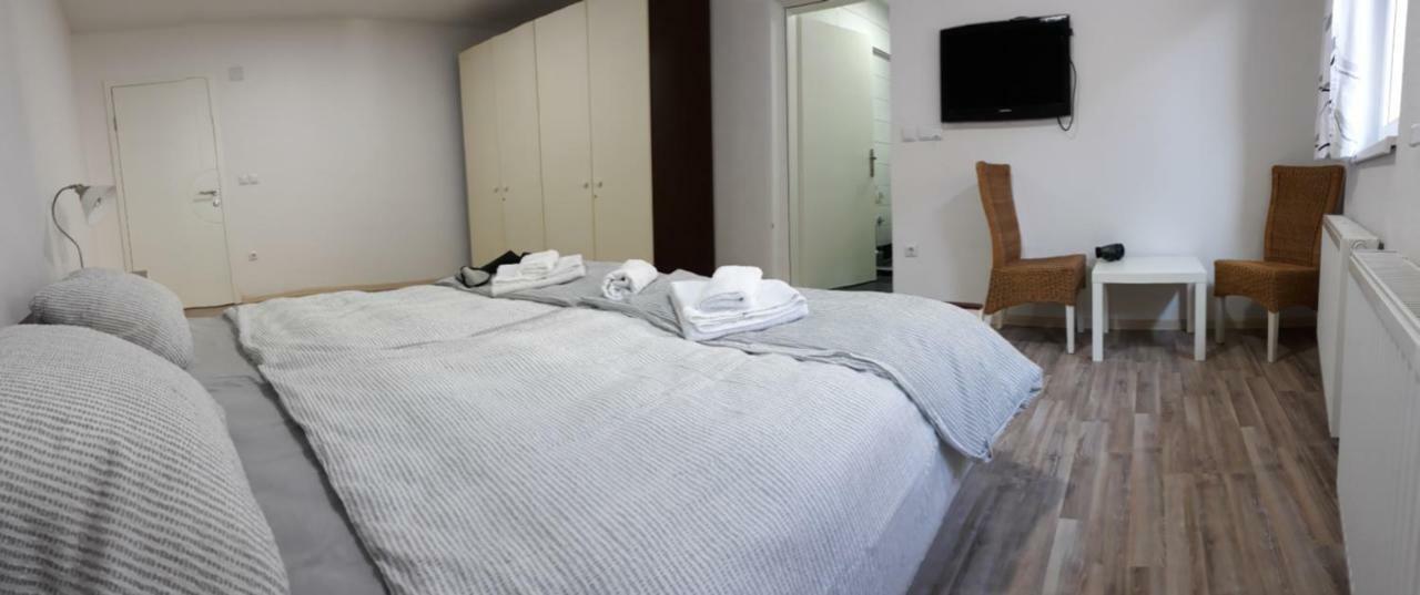 Apartments&Rooms Mido Visoko Ngoại thất bức ảnh